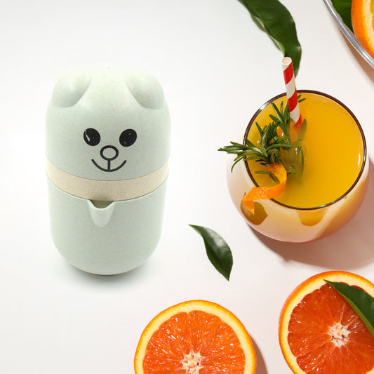 5491 Squeezer Simple Manual Citrus Juicer Small Portable Lime Juicer Cup Food Grade Plastic Juicer High Quality Instant Juicer For Home Travel Use
