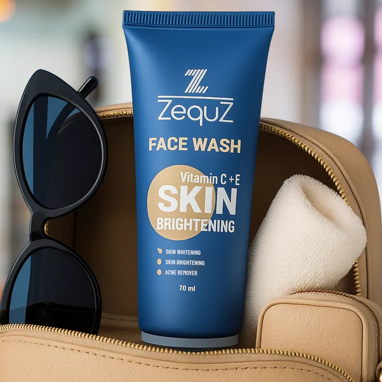 Zequz Vitamin C + E Brightening Face Wash - (1 Pc 70 Ml)